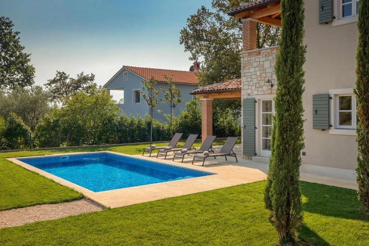 Villa Petra - Fully Equipped For Relaxing Holiday Tar-Vabriga Croatia