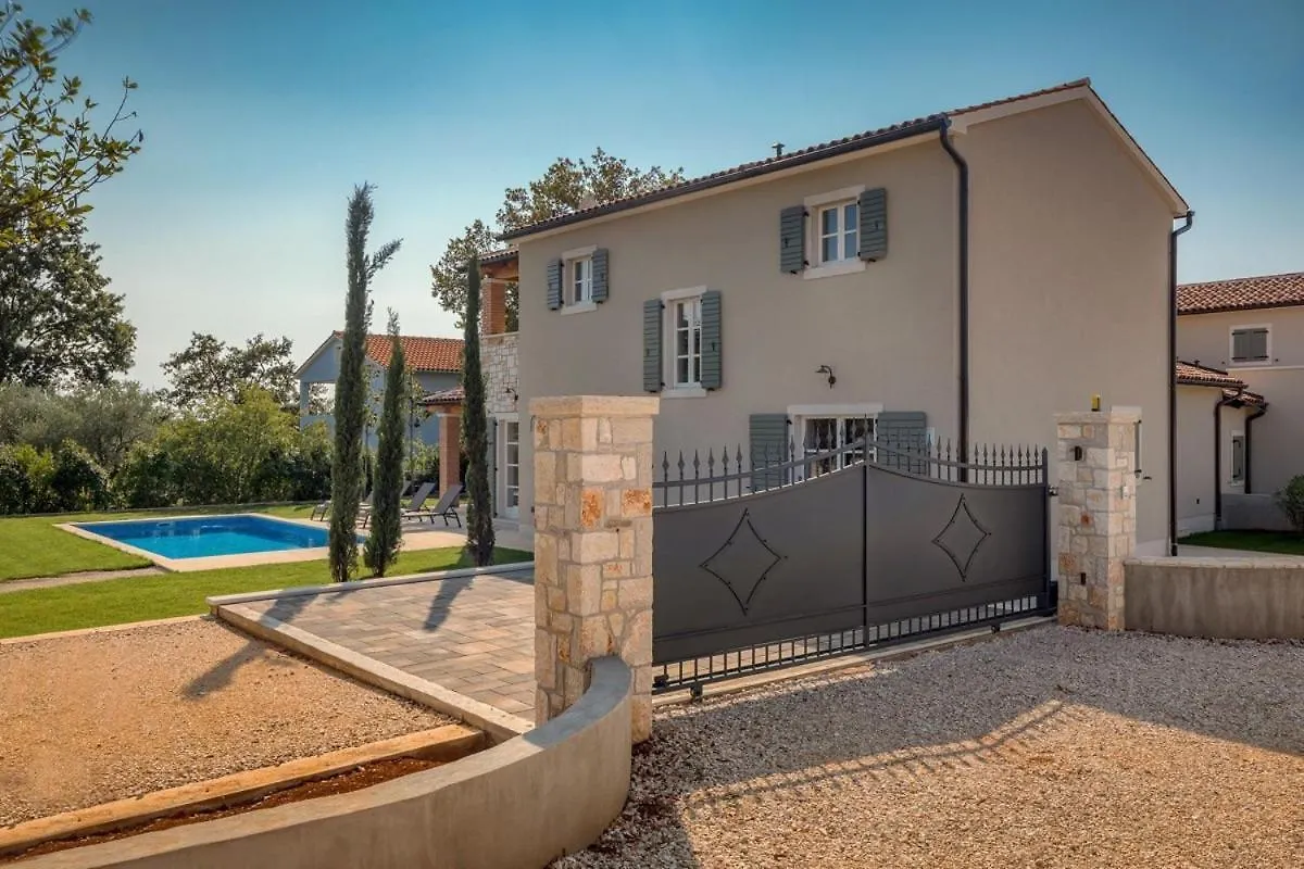 Villa Petra - Fully Equipped For Relaxing Holiday Tar-Vabriga Croazia